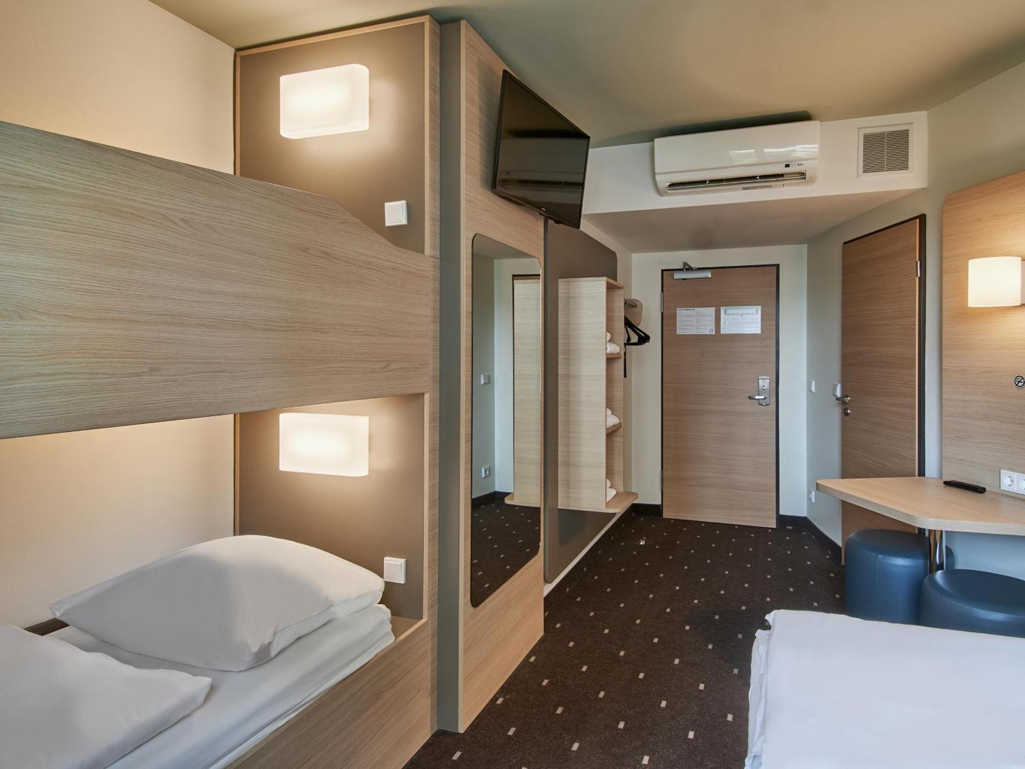 B&B Hotel Frankfurt-West Eschborn Exterior photo