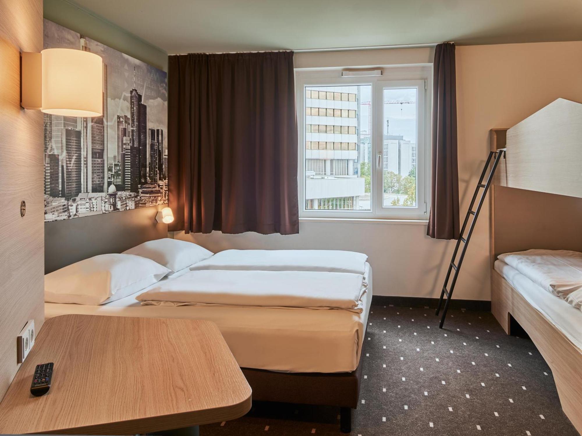 B&B Hotel Frankfurt-West Eschborn Exterior photo
