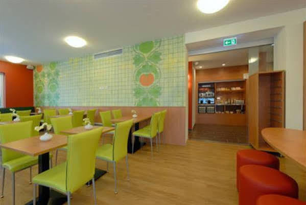 B&B Hotel Frankfurt-West Eschborn Exterior photo